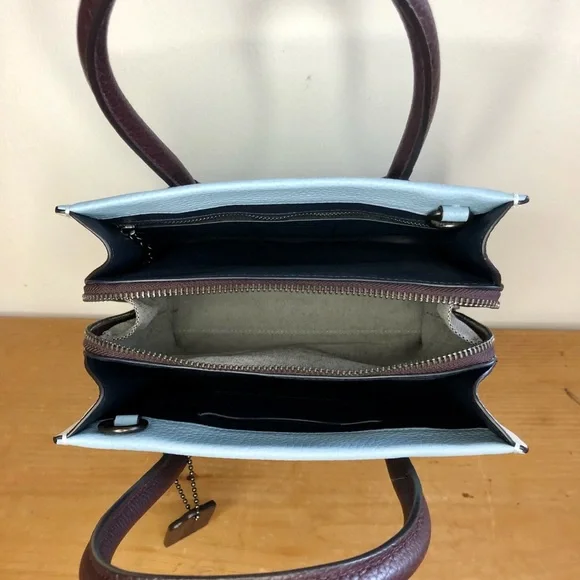 S⭕️LD‼️Coach Cashin Carry Tote 22 In Colorblock Waterfall Multi - Picture 8 of 12